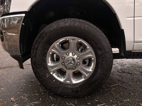 New 2025 RAM 2500 Big Horn w/ Cold Weather Group image 17