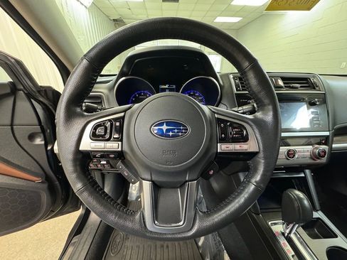 Used 2017 Subaru Outback 3.6R Touring image 33