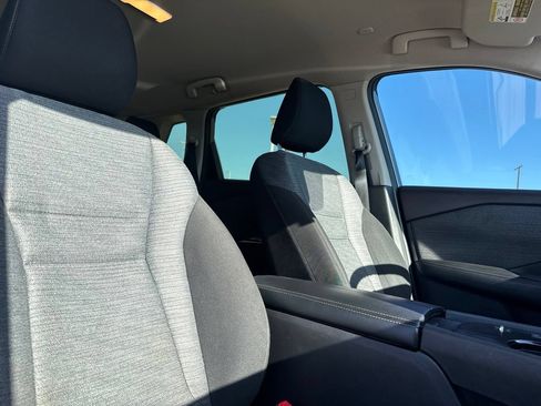 Certified 2023 Nissan Rogue SV FWD image 31