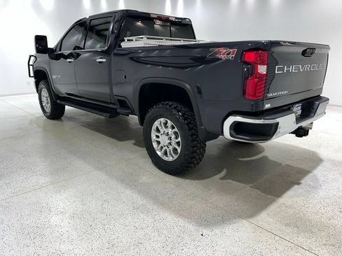 Used 2024 Chevrolet Silverado 2500 LTZ w/ LTZ Plus Package AWD/4WD image 3