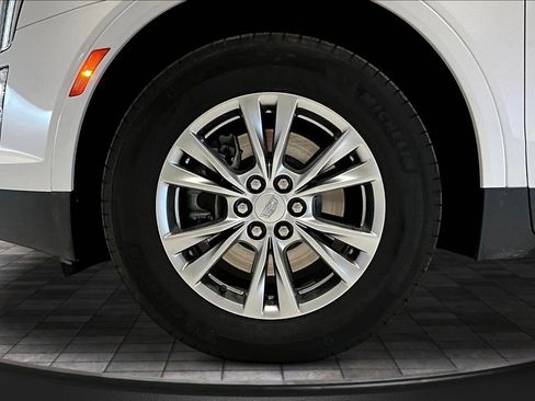 Used 2023 Cadillac XT5 Premium Luxury FWD image 33