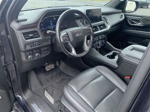 Used 2022 Chevrolet Suburban Z71 w/ Z71 Off-Road Package image 10