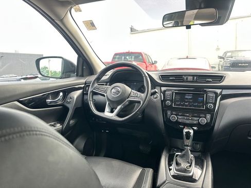 Used 2022 Nissan Rogue Sport SL AWD/4WD image 46