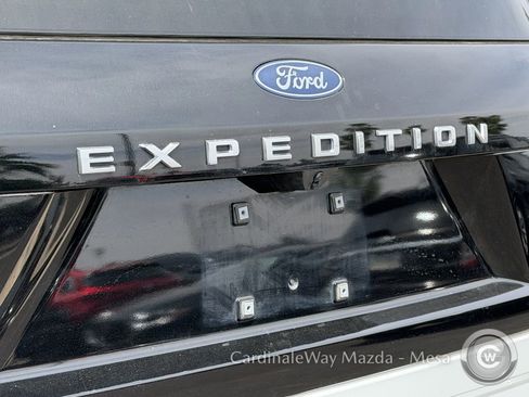 Used 2025 Ford Expedition Active image 10