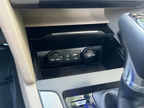 Used 2017 Hyundai Elantra SE FWD image 25