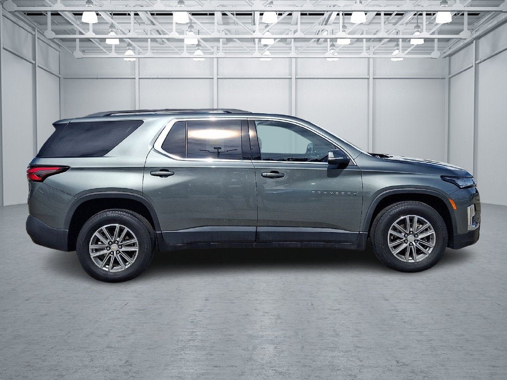 Certified 2023 Chevrolet Traverse LT FWD image 9