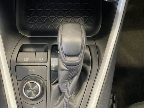 Certified 2025 Toyota RAV4 XLE AWD/4WD image 22