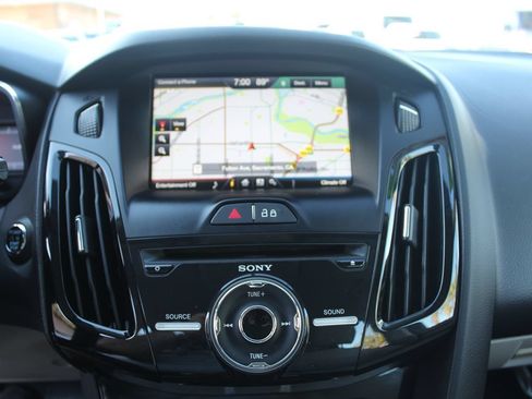Used 2014 Ford Focus Electric Hatchback FWD image 25
