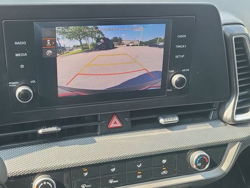 Certified 2023 Kia Sportage LX FWD image 15