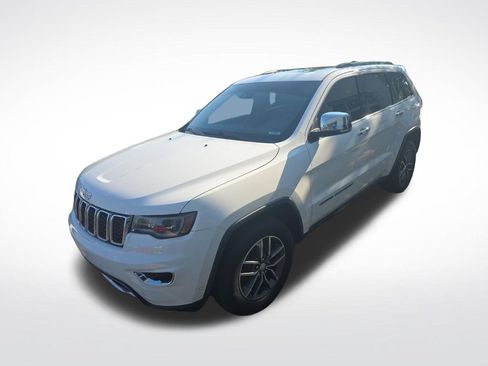 Used 2017 Jeep Grand Cherokee Limited w/ Luxury Group II AWD/4WD image 3