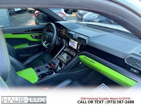 Used 2022 Lamborghini Urus image 4