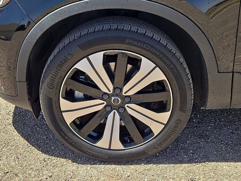 Certified 2023 Volvo XC40 Recharge Plus AWD/4WD image 11