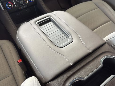 Used 2024 Chevrolet Tahoe LS RWD image 44
