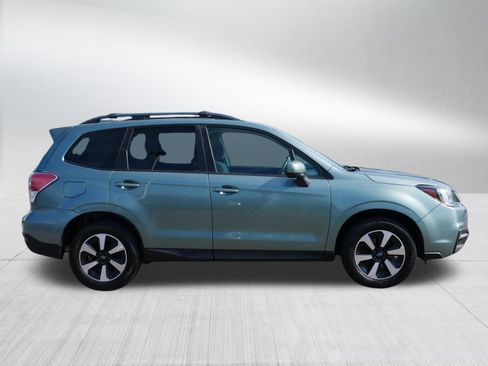 Used 2018 Subaru Forester 2.5i Premium AWD/4WD image 8