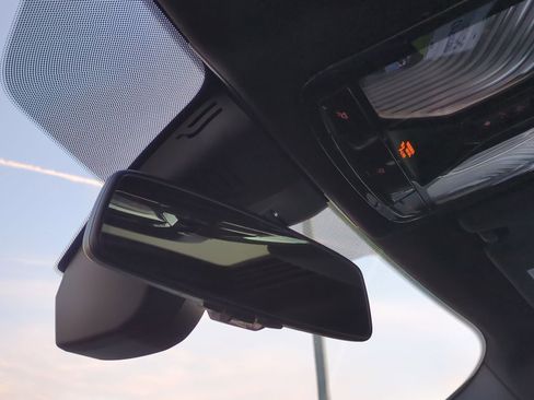 Certified 2025 BMW 330i 330i w/ Premium Package image 26