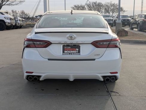 Used 2022 Toyota Camry XSE image 7