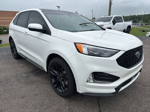 Used 2024 Ford Edge ST w/ Equipment Group 401A AWD/4WD image 2