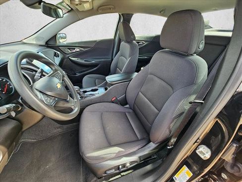 Used 2025 Chevrolet Malibu LT FWD image 15