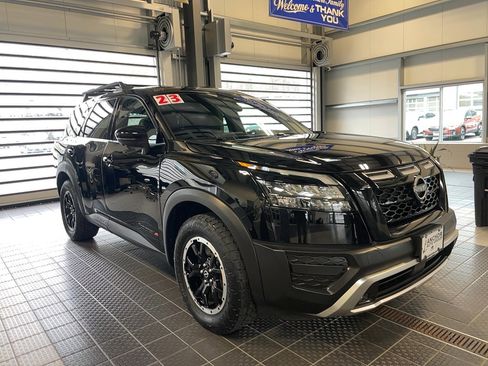Used 2023 Nissan Pathfinder Rock Creek image 1