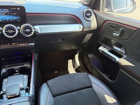 Used 2022 Mercedes-Benz GLB 35 AMG 4MATIC image 24