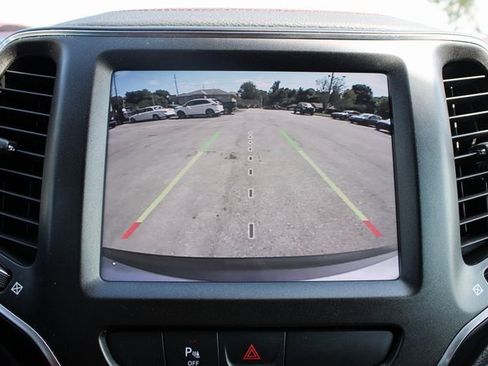 Used 2020 Jeep Cherokee Trailhawk w/ Cold Weather Group image 26