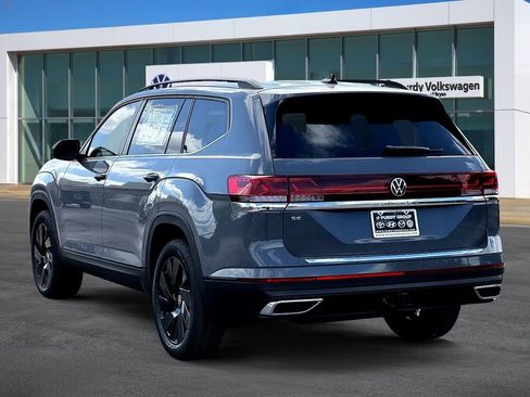 New 2026 Volkswagen Atlas SE FWD image 6