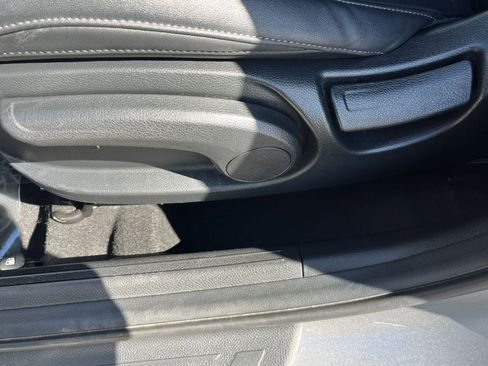 Used 2025 Kia Seltos S image 23