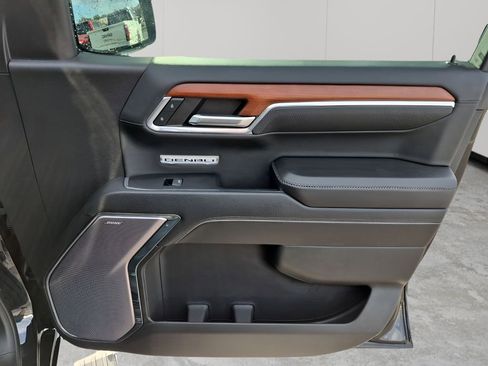 Used 2023 GMC Sierra 1500 Denali w/ Denali Reserve Package image 13