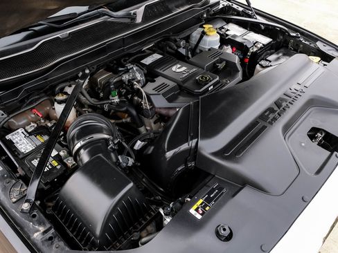 Used 2020 RAM 3500 Limited image 55