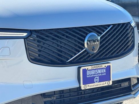 New 2026 Volvo XC90 B6 Ultra image 2