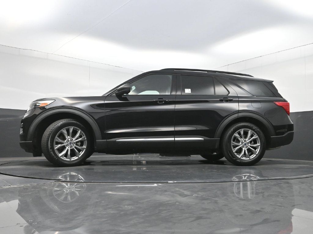 Used 2020 Ford Explorer XLT w/ Equipment Group 202A RWD image 26