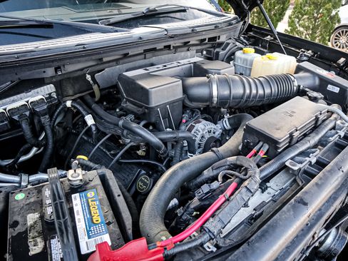 Used 2014 Ford F150 Raptor w/ Equipment Group 801A Luxury image 33