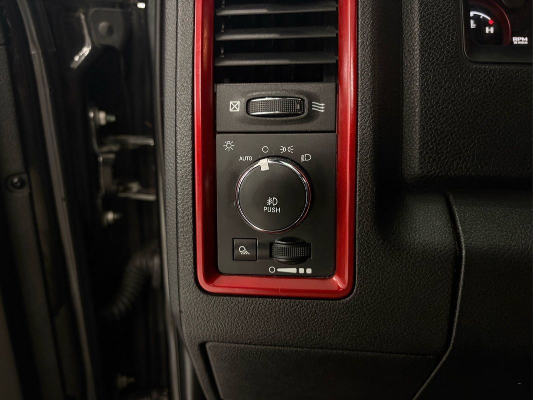 Used 2017 RAM 1500 Rebel AWD/4WD image 23