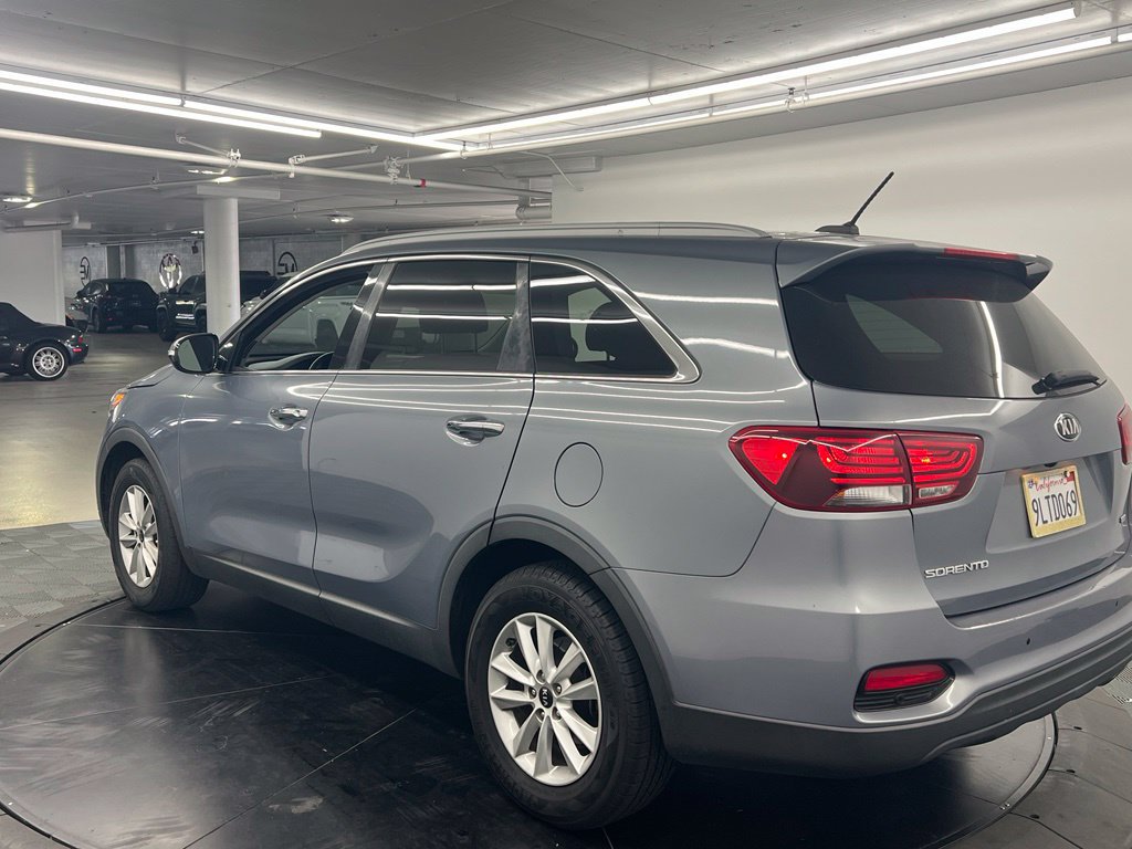 Used 2020 Kia Sorento LX w/ LX I4 Convenience Package FWD image 4