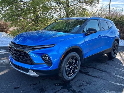 Used 2024 Chevrolet Blazer LT w/ Convenience Package image 3