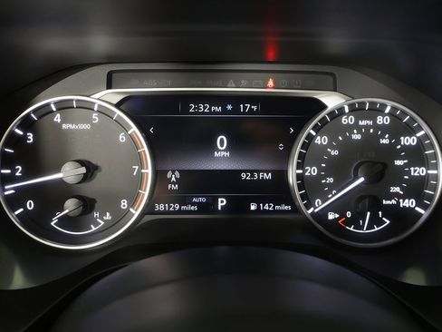 Used 2023 Nissan Rogue S image 36