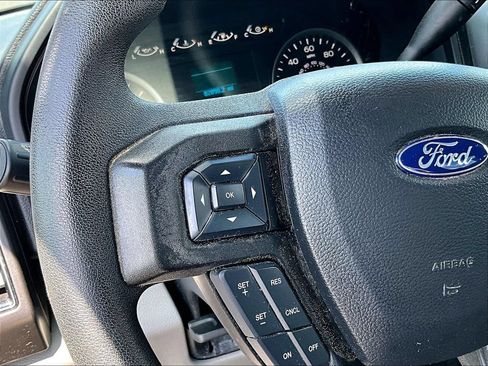 Used 2018 Ford F150 XLT AWD/4WD image 18