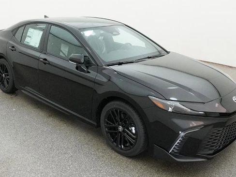 New 2026 Toyota Camry SE FWD image 16