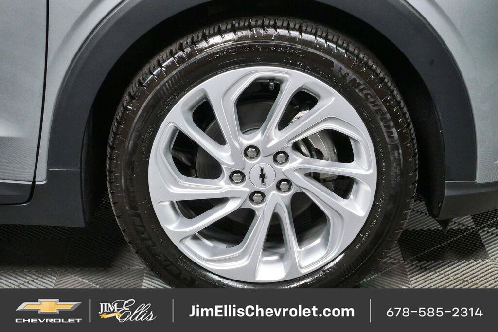 New 2027 Chevrolet Bolt LT w/ Comfort Package FWD image 33