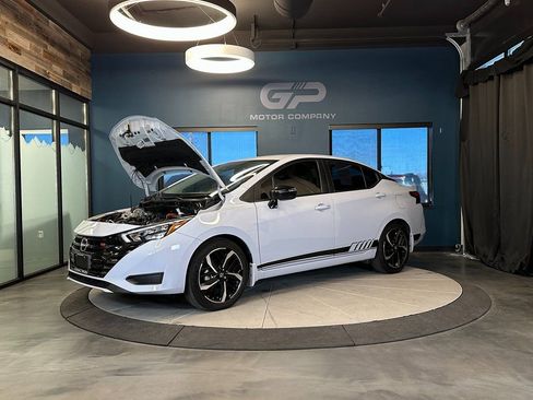 Used 2024 Nissan Versa SR w/ Trunk Package image 22