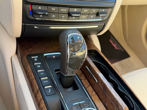 Used 2017 Maserati Quattroporte S RWD image 22