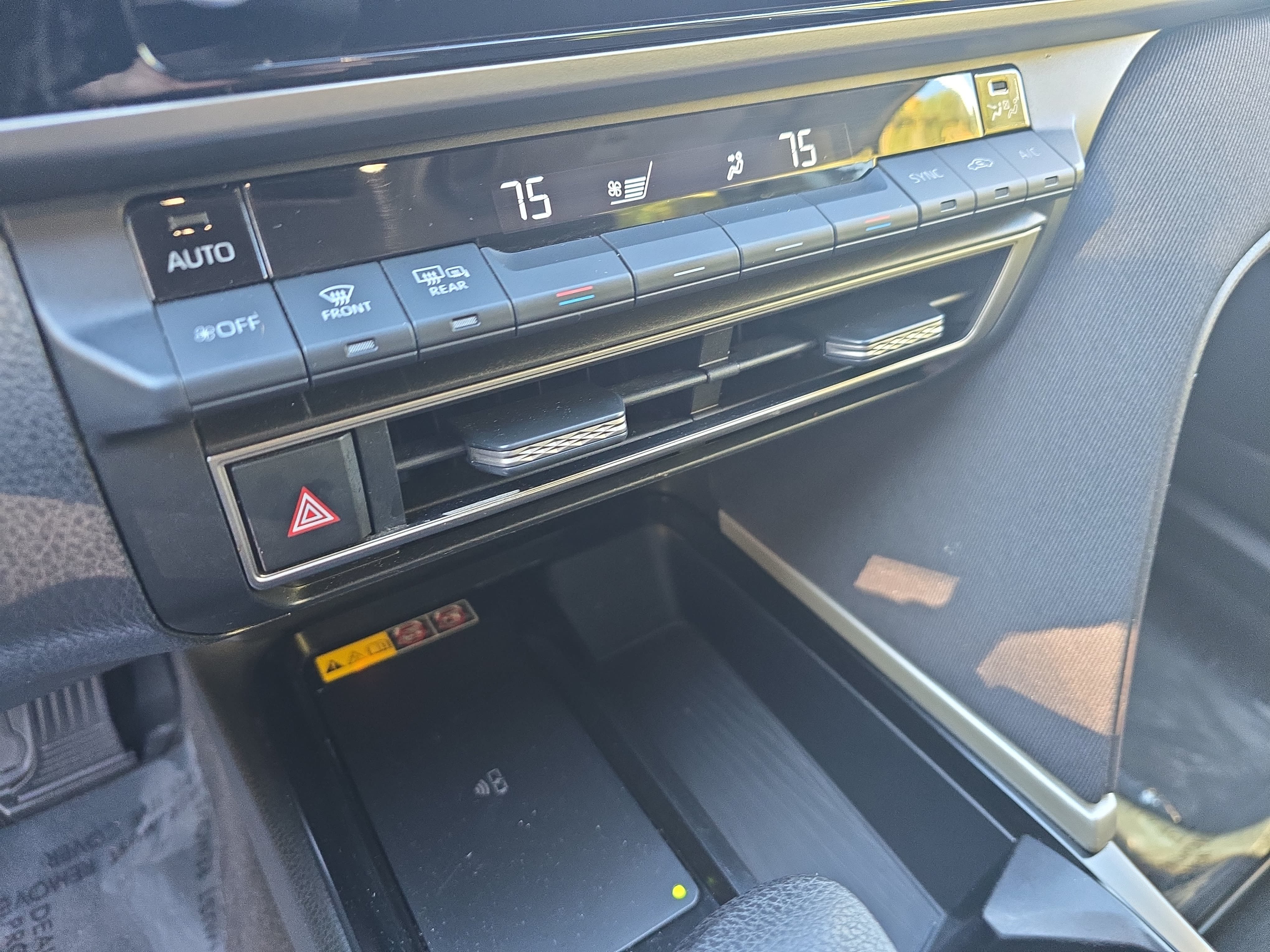 Used 2025 Toyota Camry LE FWD image 23