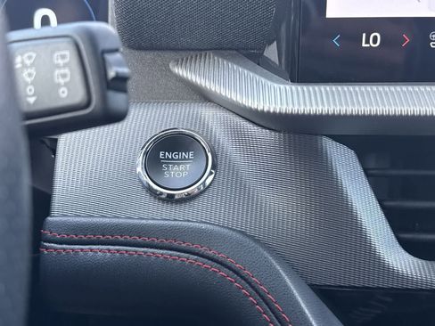 Used 2025 Ford Explorer ST-Line image 27