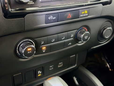Used 2024 Nissan Frontier S w/ Technology Package image 18