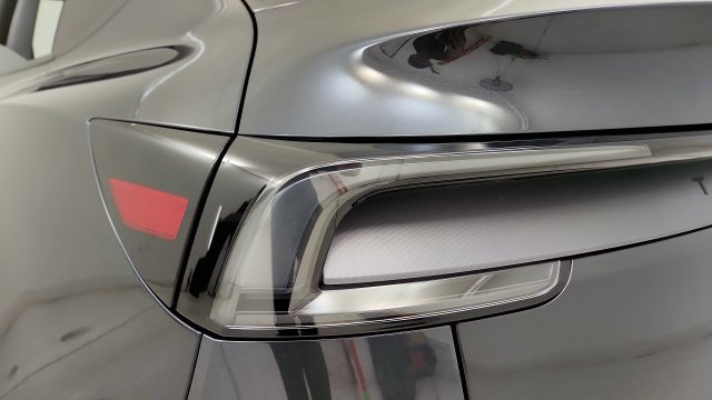 Used 2026 Tesla Model Y 2WD image 27