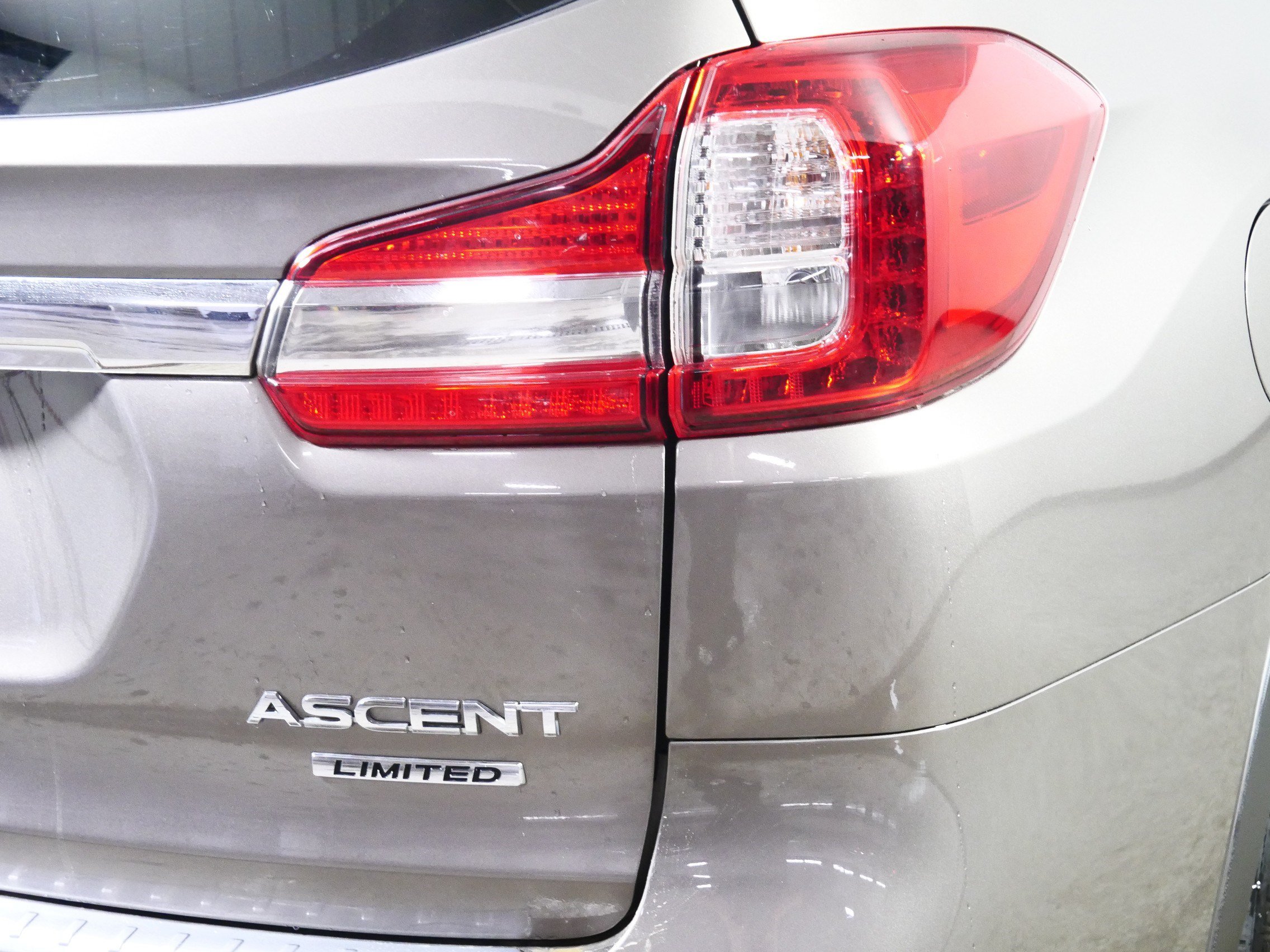 Used 2021 Subaru Ascent Limited w/ Popular Package #2A AWD/4WD image 17