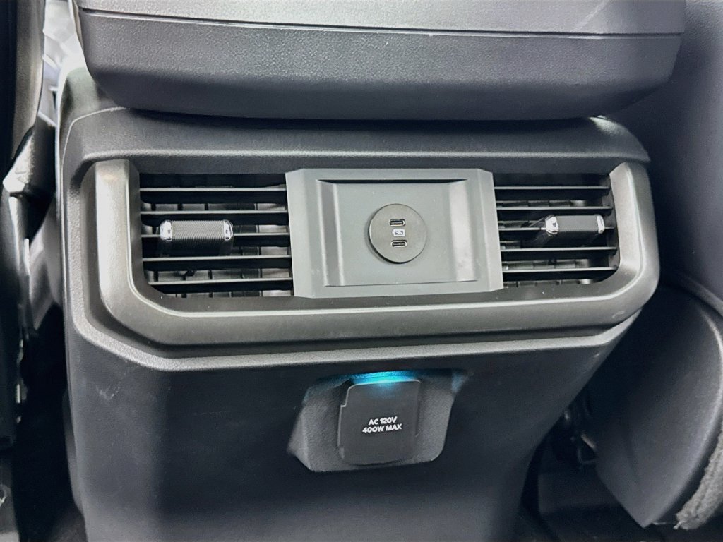Used 2025 Ford F150 Lariat AWD/4WD image 27