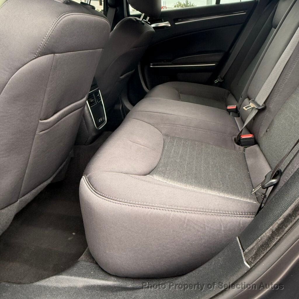 Used 2023 Chrysler 300 Touring w/ Sport Appearance Package RWD image 38
