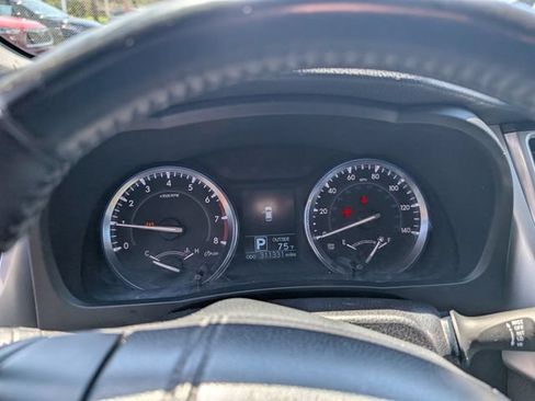 Used 2015 Toyota Highlander Plus AWD/4WD image 18