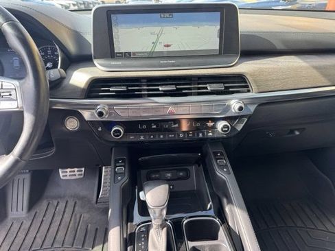 Certified 2022 Kia Telluride SX w/ Nightfall Edition Package AWD/4WD image 20